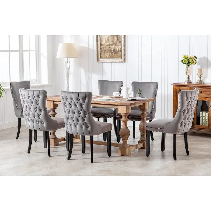 Sedia da pranzo con schienale ad ala in velluto oro/nero/beige/grigio con finiture borchiate, set da 2