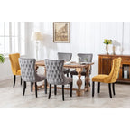 Sedia da pranzo con schienale ad ala in velluto oro/nero/beige/grigio con finiture borchiate, set da 2