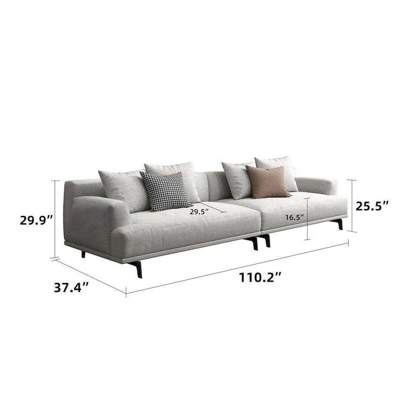 Divano dritto in tessuto beige con braccioli squadrati