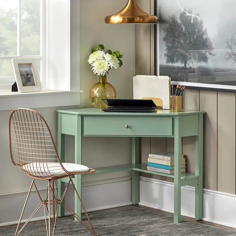 Scrivania angolare compatta con cassetto e ripiani per l'ufficio domestico