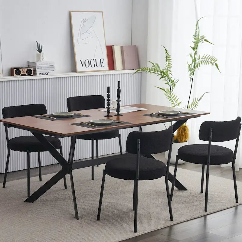 Sedia da pranzo in tessuto Teddy bianco/nero, set da 4, gambe in metallo