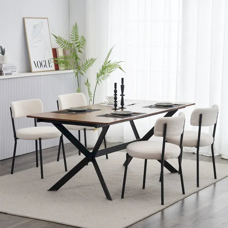 Sedia da pranzo in tessuto Teddy bianco/nero, set da 4, gambe in metallo