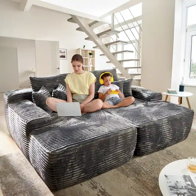 Divano doppio chaise longue lungo e morbido, senza necessità di montaggio